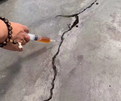 怀远混凝土裂缝修补技术详解​
